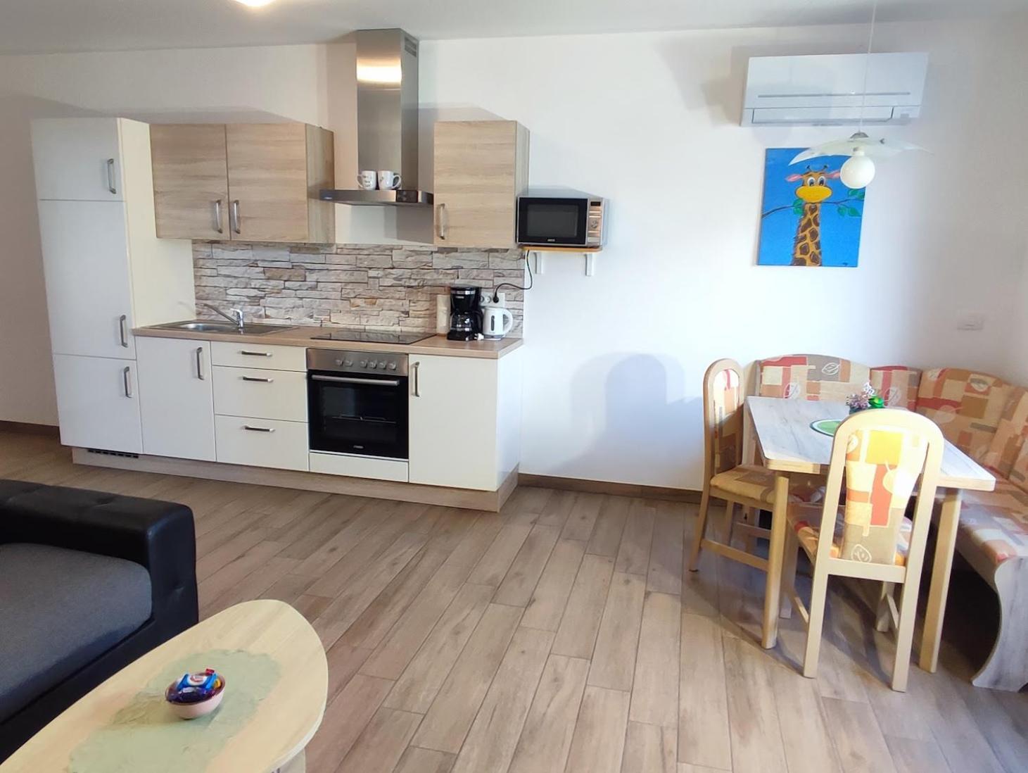 Apartments And Wellness Jelovca Radovljica Ngoại thất bức ảnh