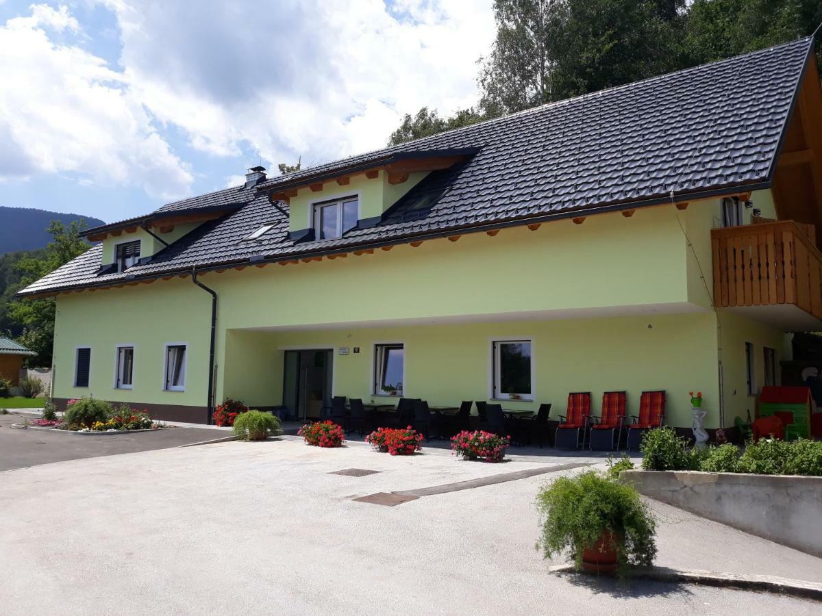 Apartments And Wellness Jelovca Radovljica Ngoại thất bức ảnh
